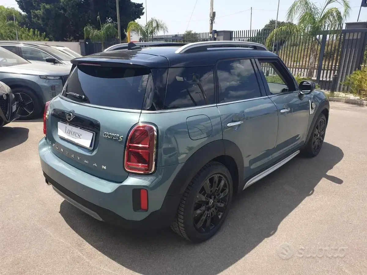 Usata Mini Cooper Countryman 125 CV (91 kW) 2021 Grigio scuro pastello SUV