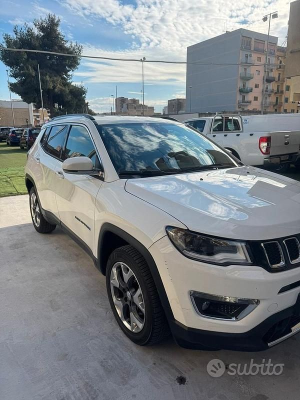 Usata Jeep Compass Limited 140 CV (102 kW) 2018 Bianco SUV