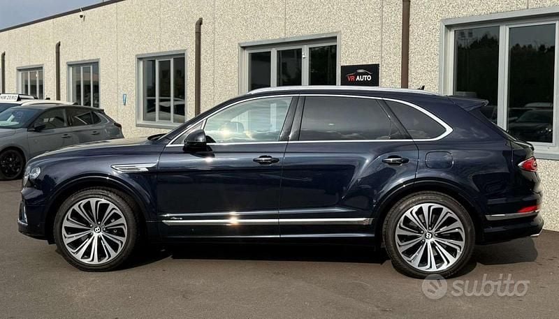 Usata Bentley Bentayga 340 CV (250 kW) 2023 Blu SUV