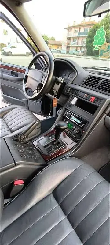 Usata Land Rover Range Rover 137 CV (100 kW) 1998 Nero SUV
