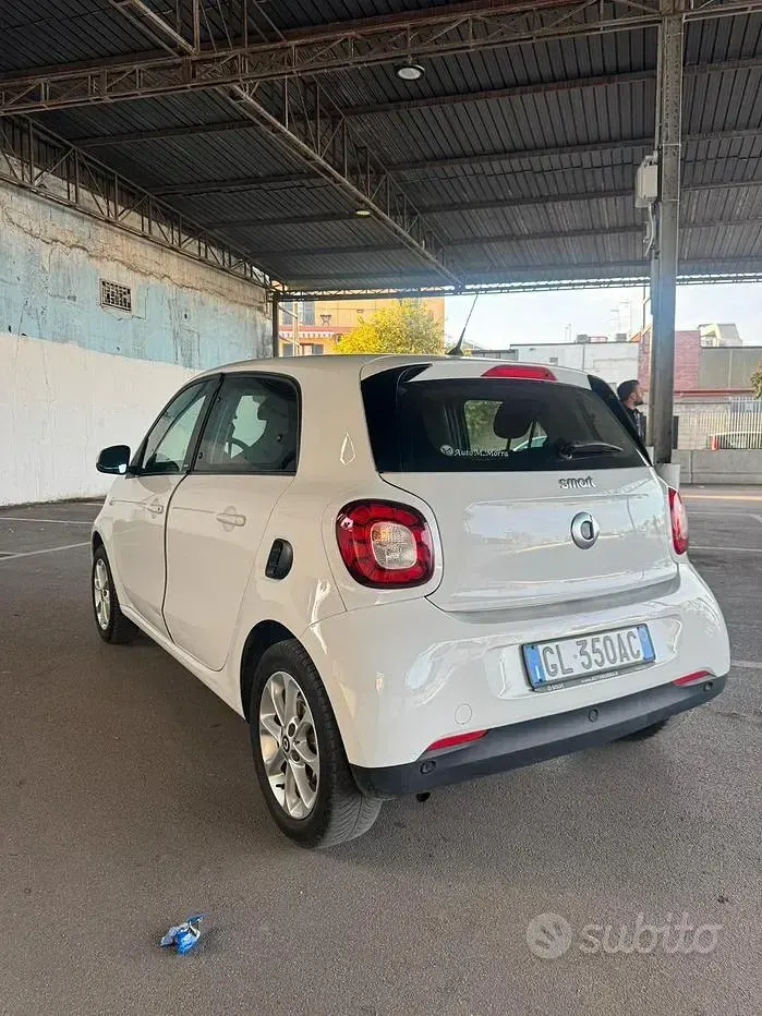 Usata Smart ForFour 71 CV (52 kW) 2018 Bianco Utilitaria