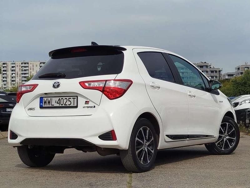 Usata Toyota Yaris Hybrid 73 CV (53 kW) 2019 Berlina