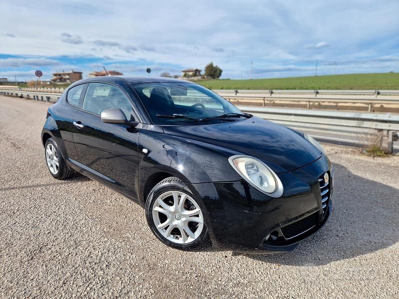 Usata Alfa Romeo MiTo Distinctive 95 CV (69 kW) 2012 Nero Utilitaria