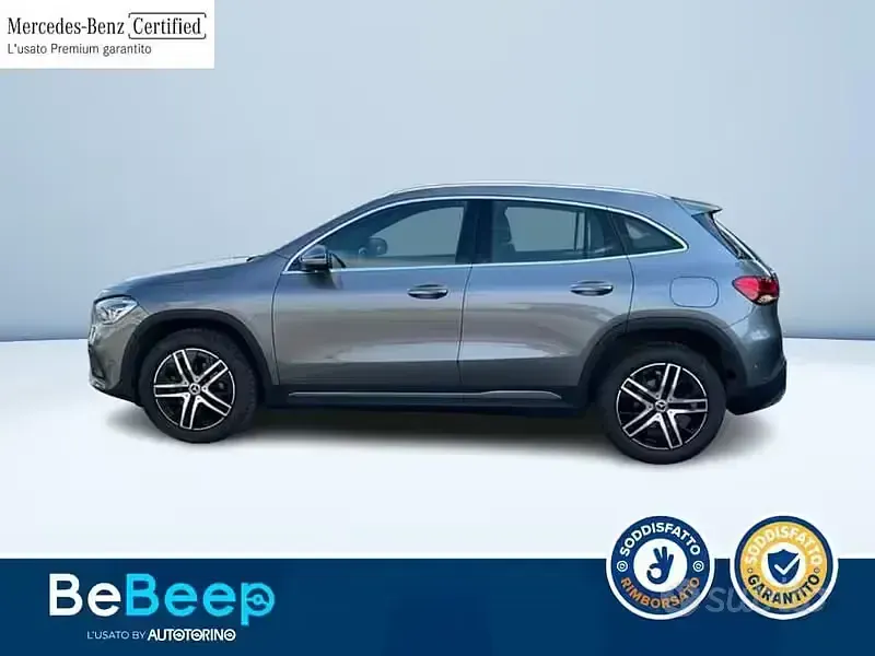 Usata Mercedes GLA180 136 CV (100 kW) 2022 Grigio metallizzato SUV