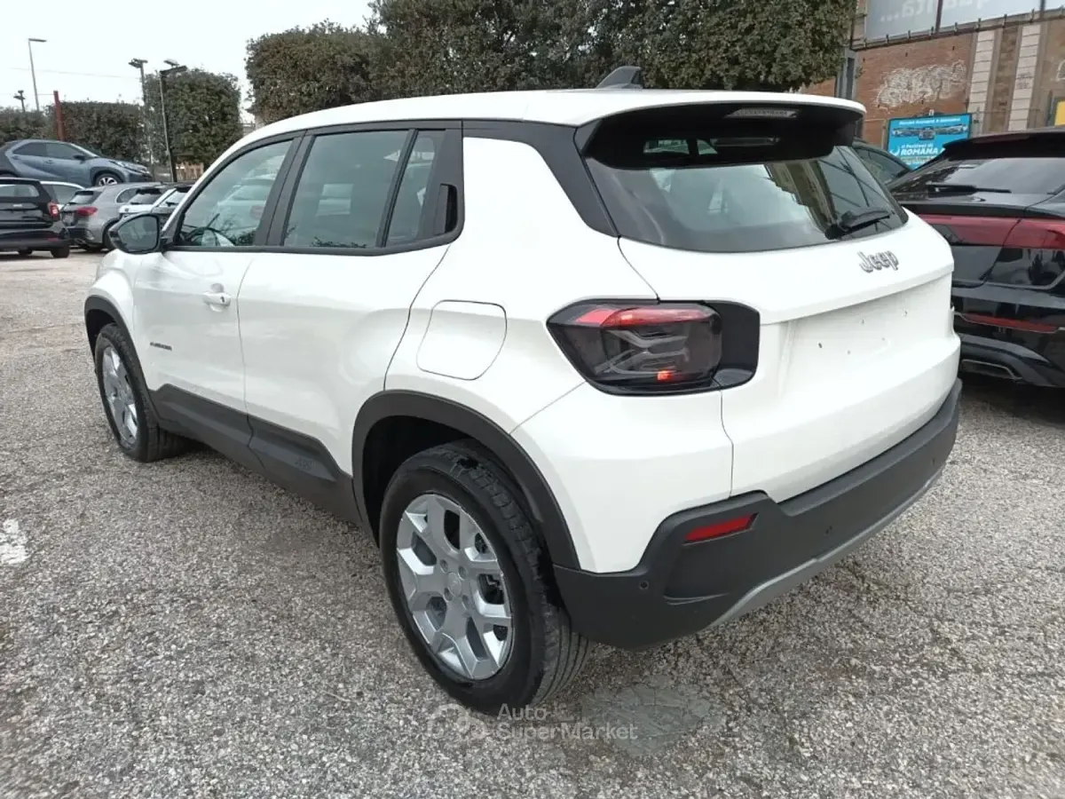 Usata Jeep Avenger Altitude 101 CV (74 kW) 2024 Bianco SUV