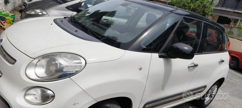 Bianco Usata 2014 Fiat 500L Monovolume | 8000 € (Buon prezzo) - Immagine 1/4
