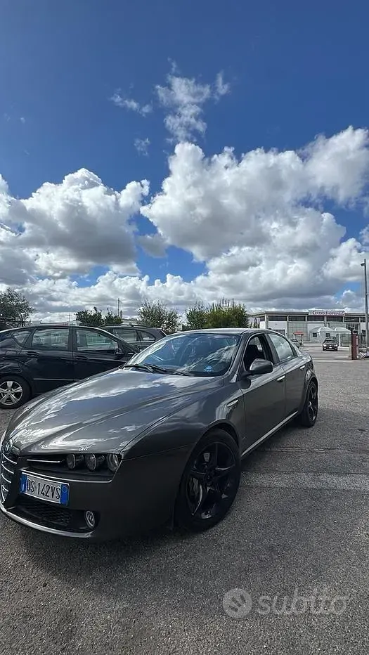 Usata Alfa Romeo 159 150 CV (110 kW) 2008 Grigio Berlina