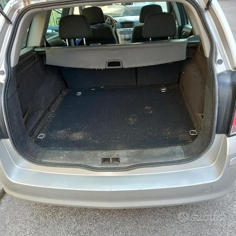 Usata Opel Astra 2009 Grigio Station wagon
