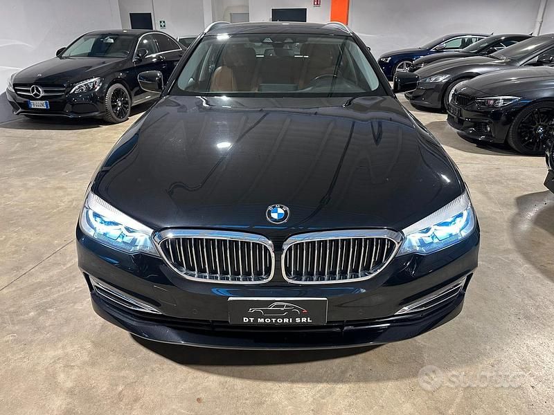 Usata BMW 520 Luxury Line 190 CV (139 kW) 2018 Nero Station wagon