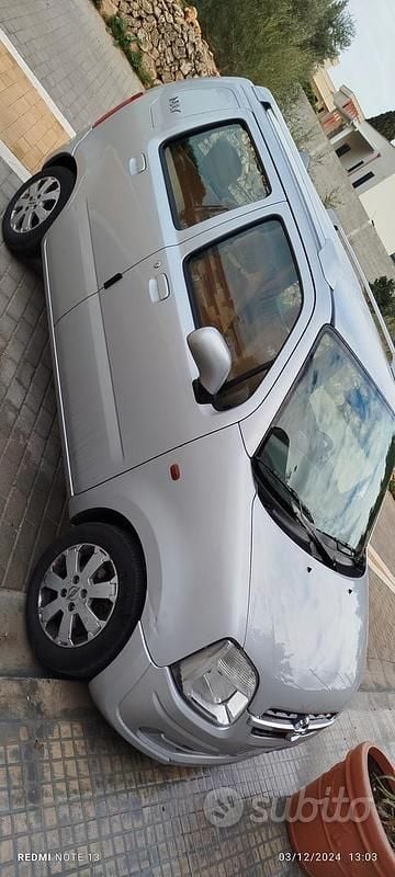 Usata Opel Agila 75 CV (55 kW) 2003 Grigio Utilitaria