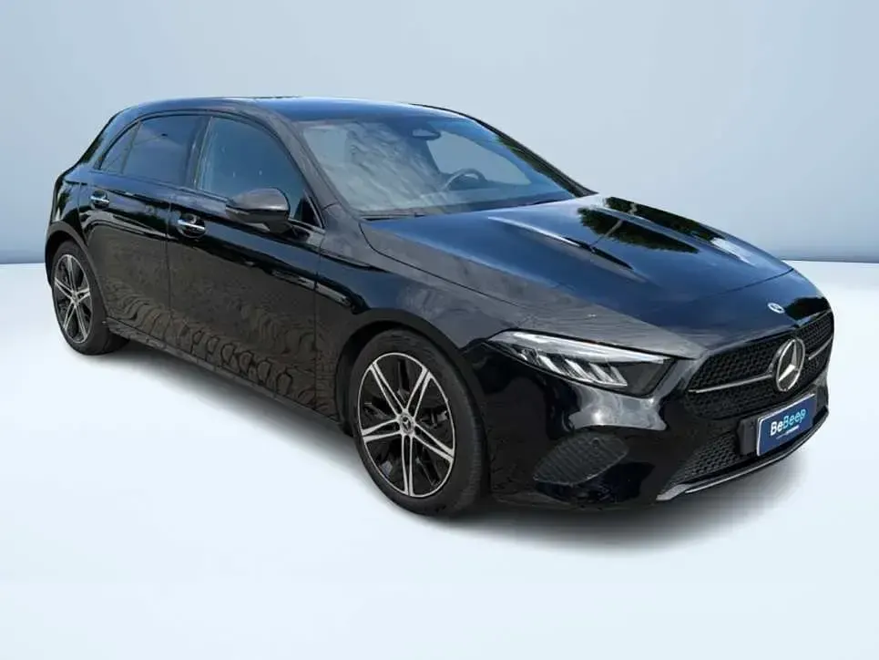 Usata Mercedes A180 Advanced 136 CV (100 kW) 2023 Nero Berlina