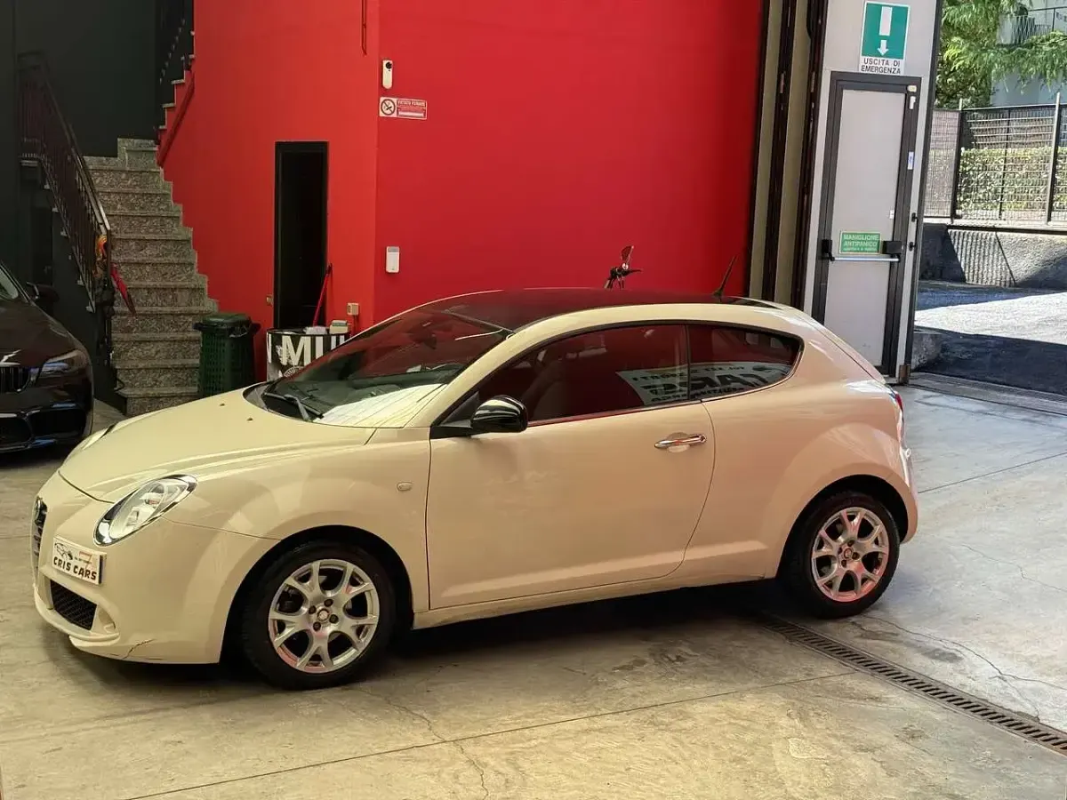 Usata Alfa Romeo MiTo Distinctive 95 CV (69 kW) 2010 Bianco Utilitaria