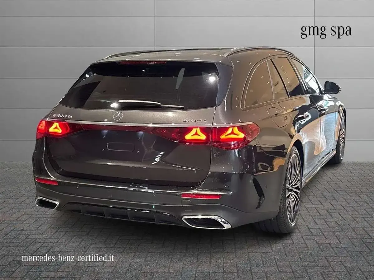 Nuova Mercedes E300 Advanced Plus 313 CV (230 kW) 2026 Grigio Station wagon