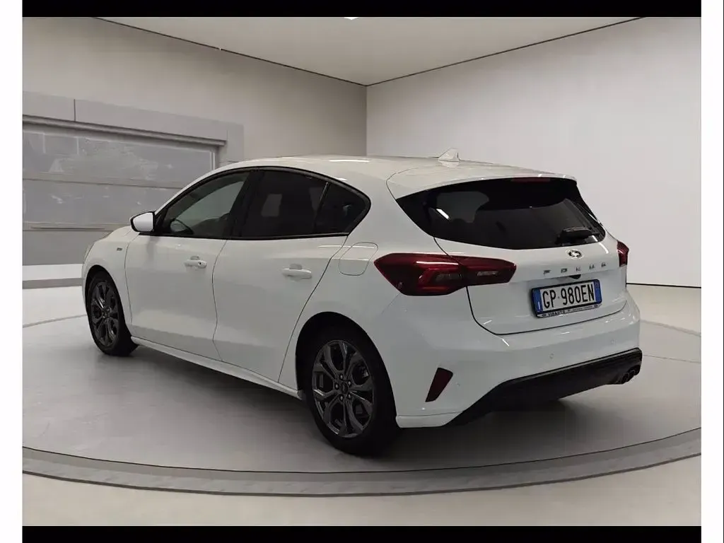 Usata Ford Focus ST-Line X 116 CV (85 kW) 2023 Bianco Berlina
