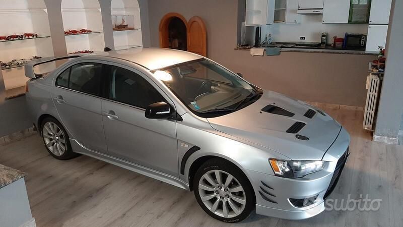 Usata 2010 Mitsubishi Lancer Tre volumi | 27.000 € - Immagine 1/4