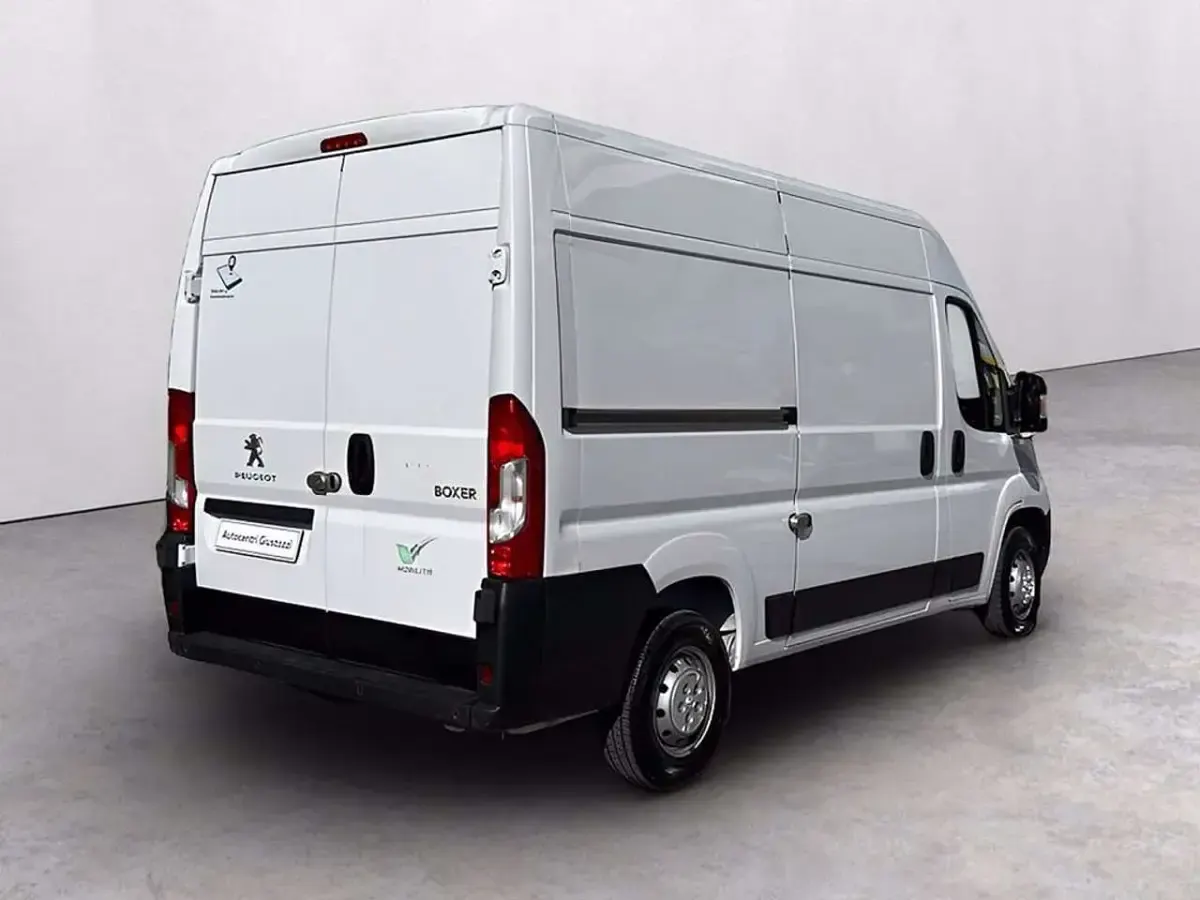 Usata Peugeot Boxer S 140 CV (102 kW) 2024 Grigio Furgone
