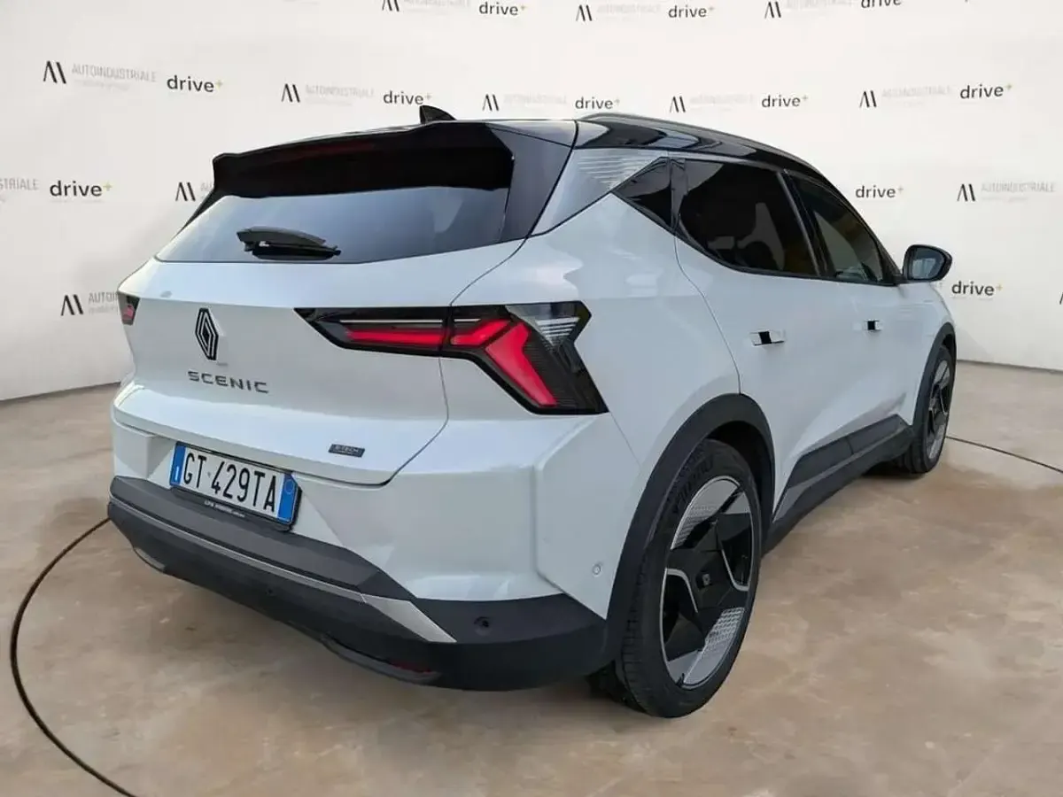 Usata Renault Scenic E-Tech Esprit Alpine 160 kW (218 CV) 2024 Xui SUV