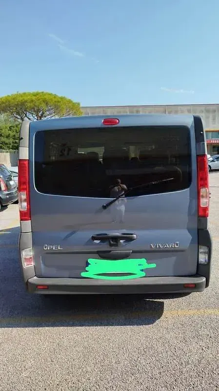 Usata Opel Vivaro 101 CV (74 kW) 2007 Blu/azzurro Monovolume