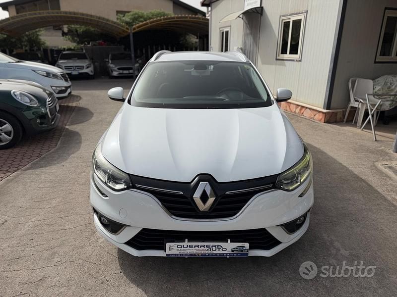 Usata Renault Mégane GrandTour 110 CV (80 kW) 2017 Bianco Station wagon