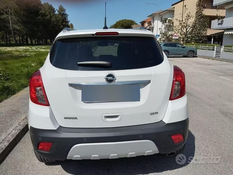 Usata Opel Mokka 130 CV (95 kW) 2015 Bianco SUV