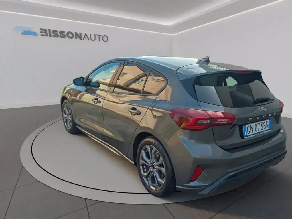 Usata Ford Focus ST-Line 125 CV (91 kW) 2023 Magnetic Berlina