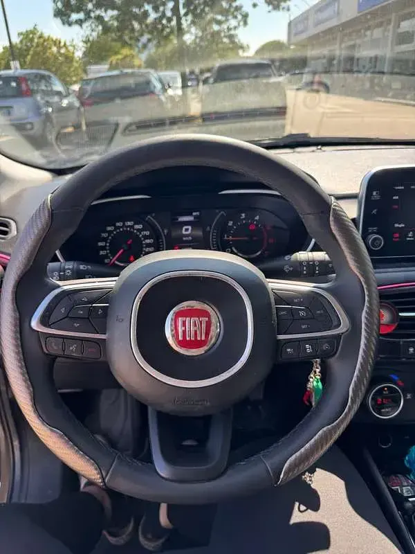 Usata Fiat Tipo Lounge 120 CV (88 kW) 2019 Grigio Berlina