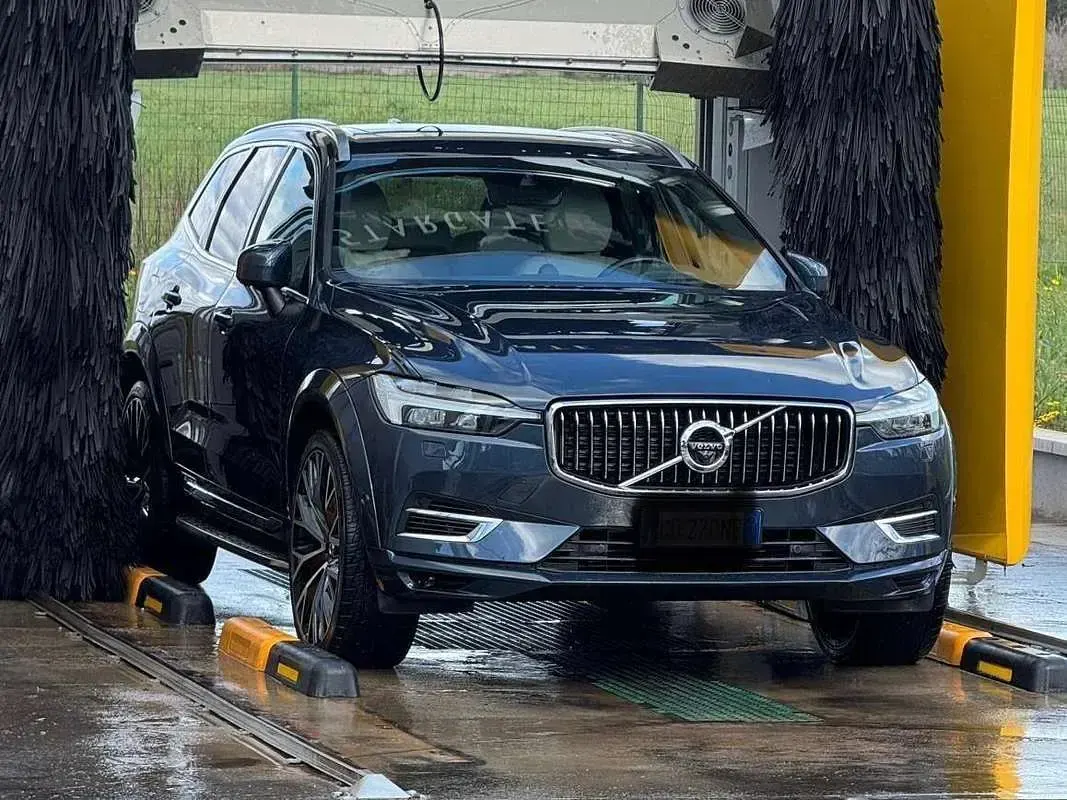Usata Volvo XC60 Inscription 317 CV (233 kW) 2021 Blu/azzurro SUV
