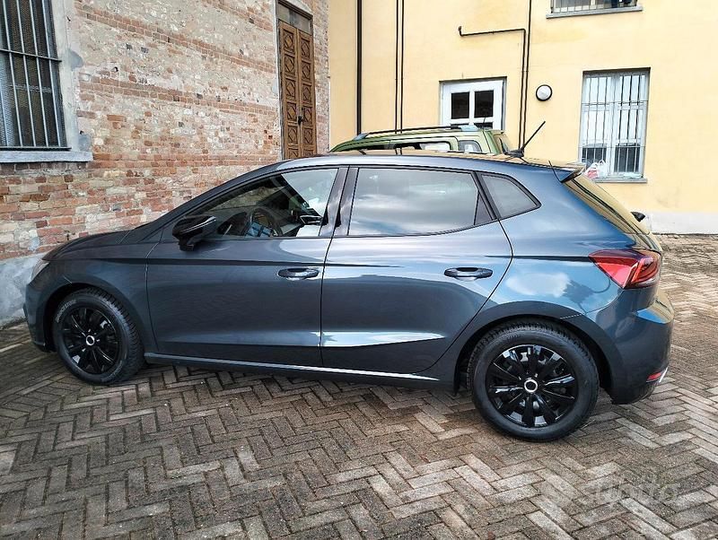 Usata Seat Ibiza FR 63 CV (46 kW) 2025 Grigio Utilitaria