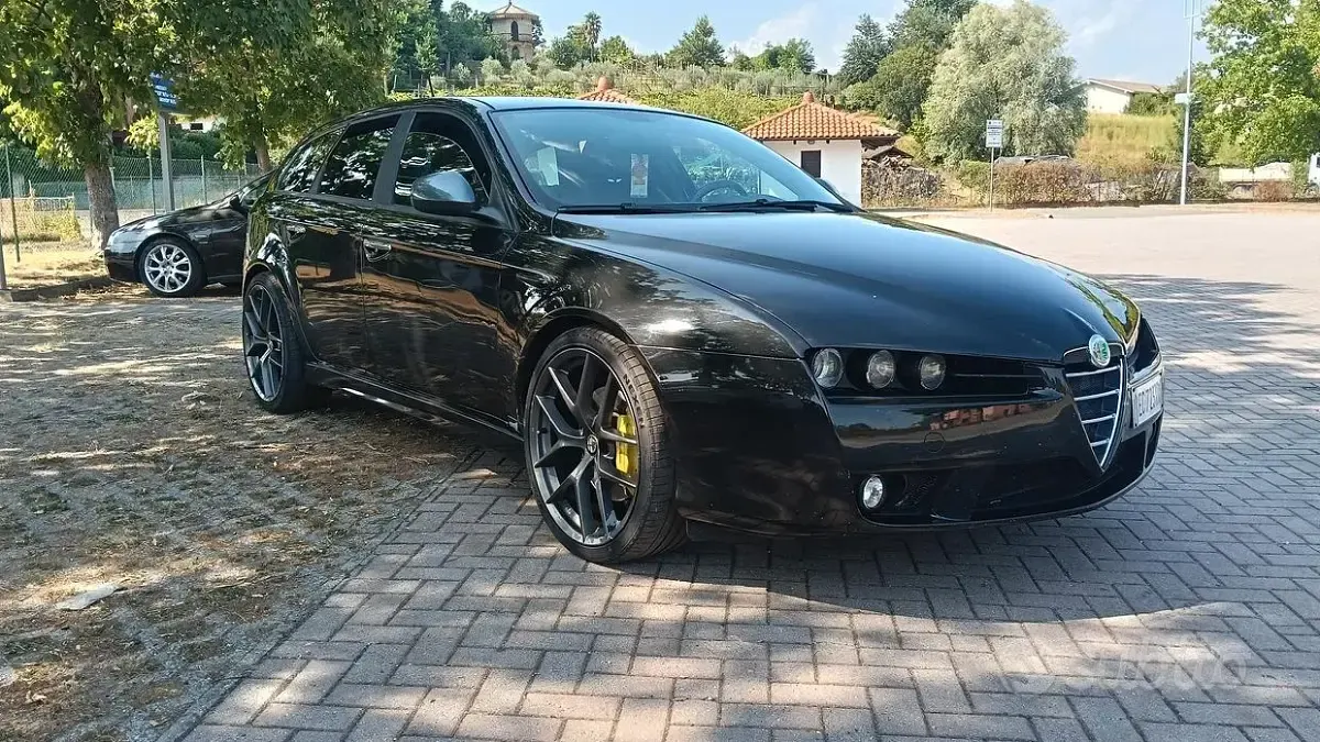 Usata Alfa Romeo 159 Ti 170 CV (125 kW) 2010 Nero Station wagon