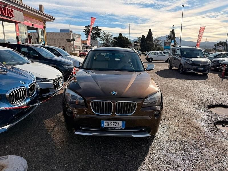 Usata BMW X1 177 CV (130 kW) 2010 Marrone SUV
