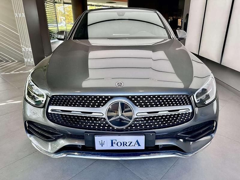 Usado Mercedes GLC300e Premium Plus 194 CV (142 kW) 2022 Gris Coupe