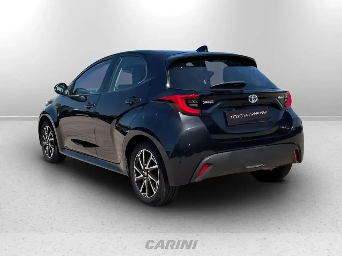 Usata Toyota Yaris Hybrid Trend 116 CV (85 kW) 2022 Nero Berlina