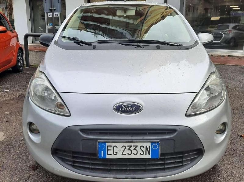 Usata Ford Ka Titanium 75 CV (55 kW) 2011 Argento Utilitaria