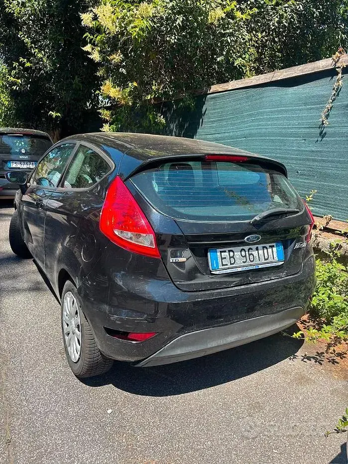 Usata Ford Fiesta Titanium 68 CV (50 kW) 2010 Utilitaria
