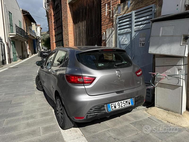 Usata Renault Clio IV 75 CV (55 kW) 2014 Grigio Berlina