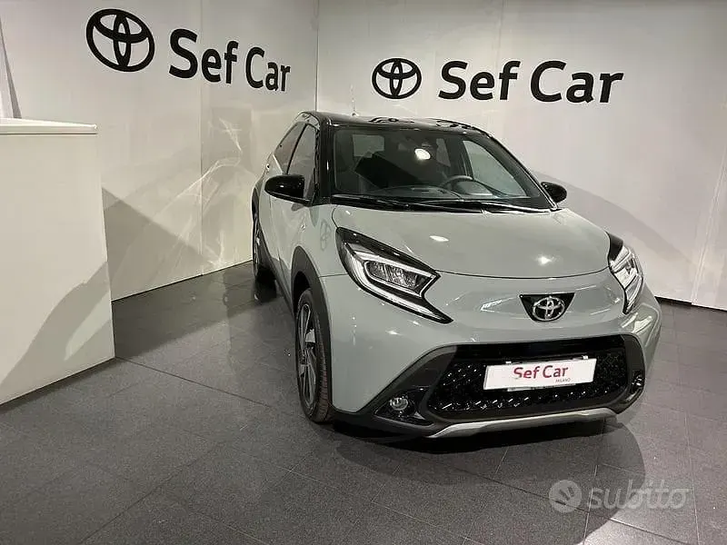 Usata Toyota Aygo X Lounge 72 CV (52 kW) 2024 Verde SUV