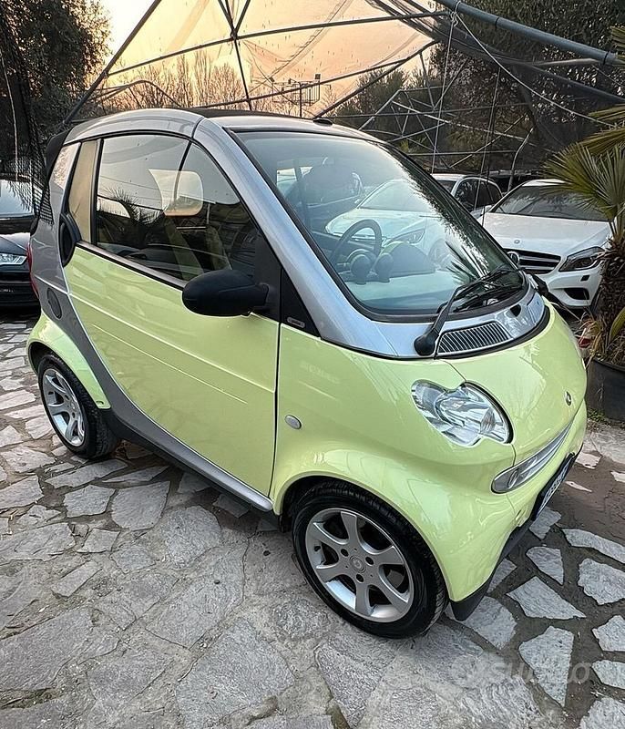 Usata Smart ForTwo Cabrio Passion 61 CV (44 kW) 2006 Giallo Cabrio