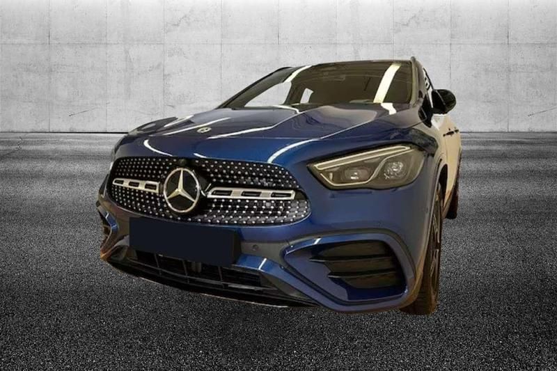 Usata Mercedes GLA200 AMG Line Premium 150 CV (110 kW) 2025 Blu/azzurro SUV