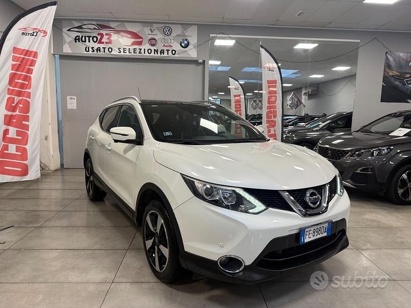 Usata Nissan Qashqai Visia 131 CV (96 kW) 2016 Bianco SUV