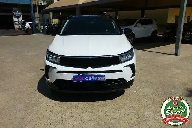 Usata Opel Grandland X GS Line 131 CV (96 kW) 2022 Bianco SUV