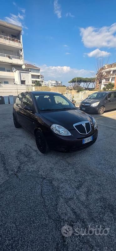 Usata Lancia Ypsilon 60 CV (44 kW) 2008 Utilitaria