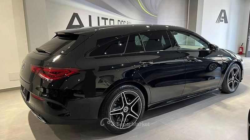 Usata Mercedes CLA200 Shooting Brake Premium 150 CV (110 kW) 2022 Nero Station wagon