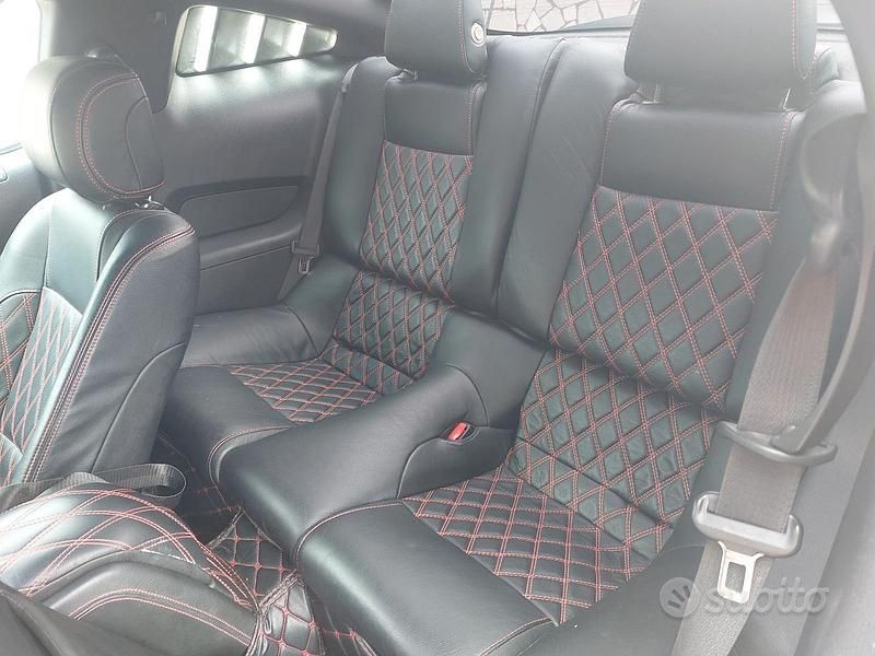 Usata Ford Mustang 2012 Bianco Coupé