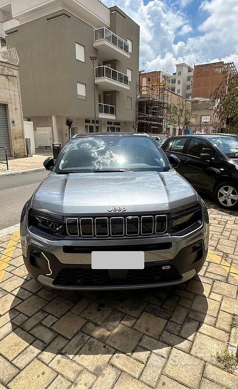 Usata Jeep Avenger Summit 101 CV (74 kW) 2024 Grigio SUV