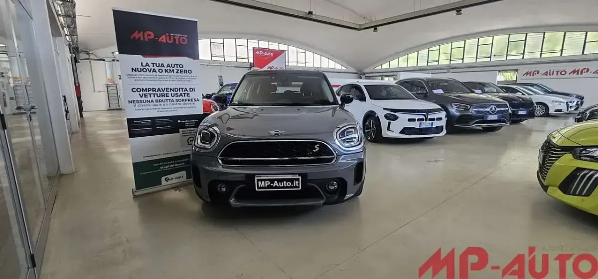 Usata Mini Cooper S 220 CV (161 kW) 2020 Grigio Utilitaria
