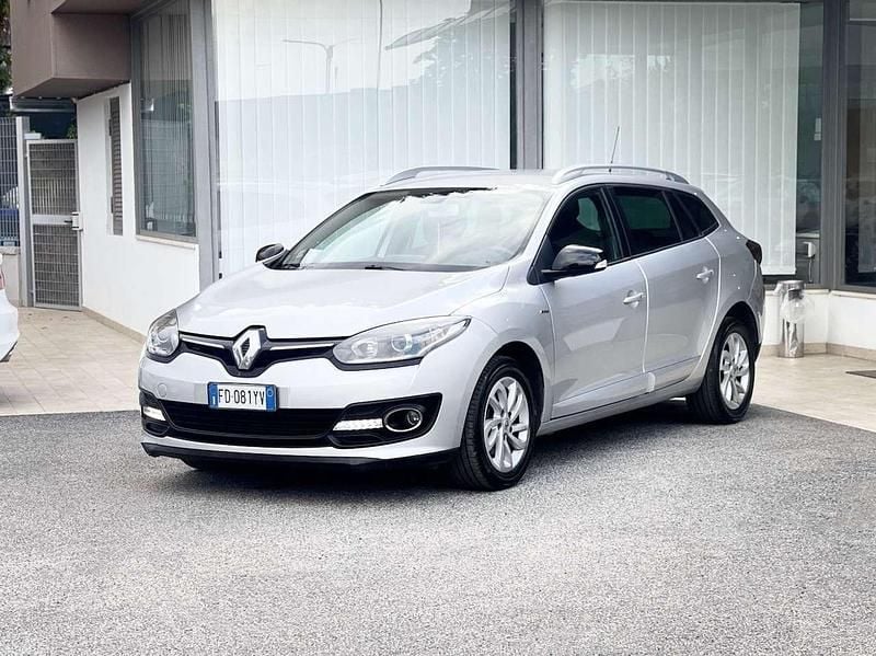 Usata Renault Mégane GrandTour 110 CV (80 kW) 2016 Argento Station wagon
