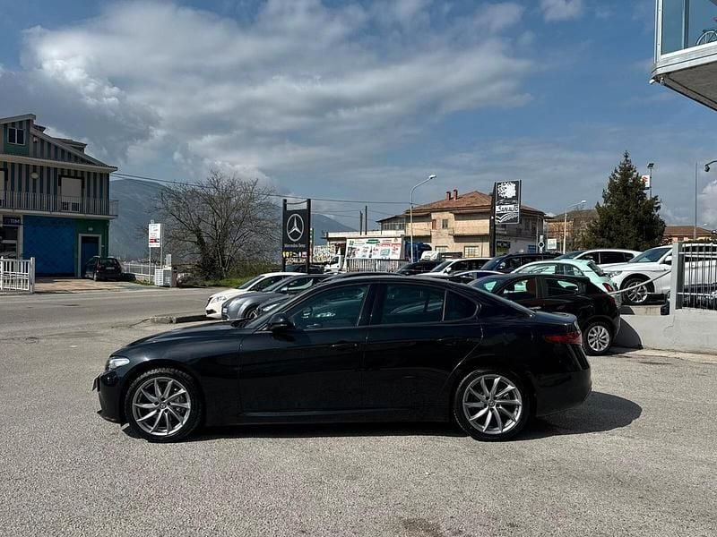 Usata Alfa Romeo Giulia 160 CV (117 kW) 2019 Nero Berlina