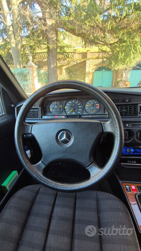 Usata Mercedes 190 109 CV (80 kW) 1991 Bianco Berlina