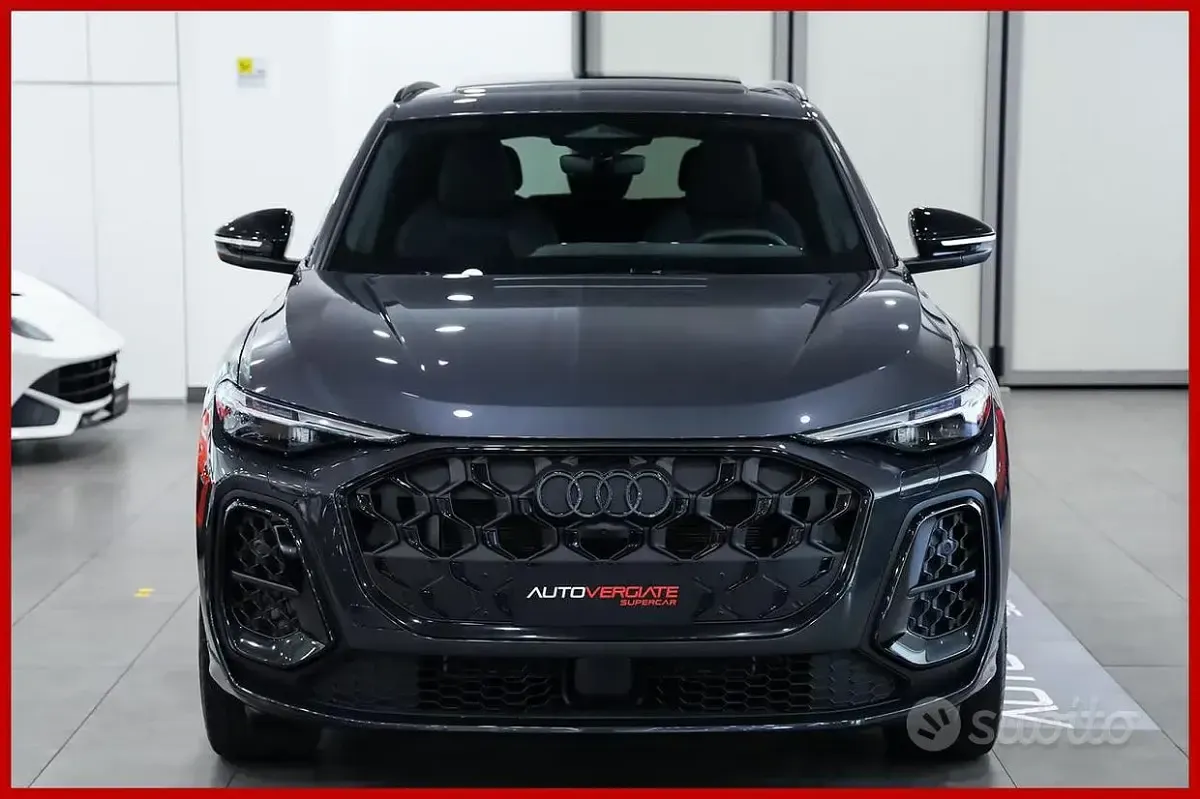 Usata Audi SQ5 Comfort 367 CV (269 kW) 2025 Tambora grey SUV