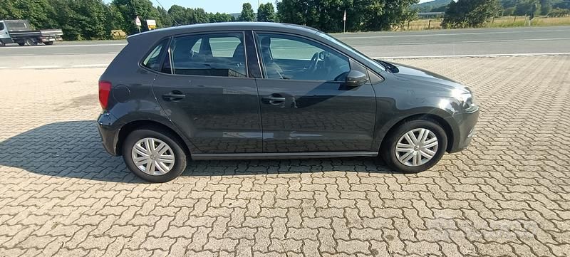 Usata VW Polo 60 CV (44 kW) 2015 Grigio Berlina